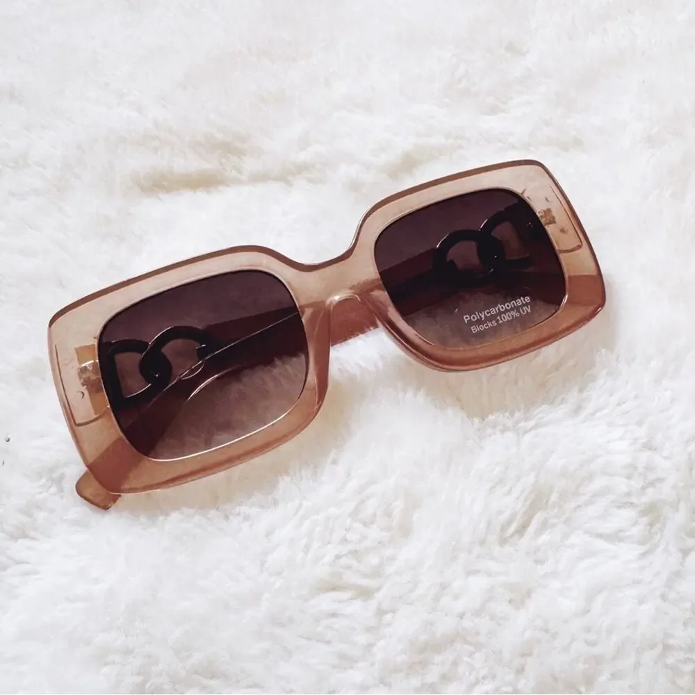 Stylens these chic